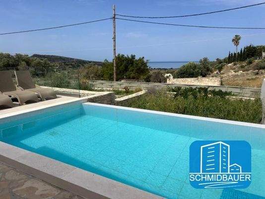 Kreta, Pitsidia: Villa mit Blick auf den Strand von Komos zu verkaufen