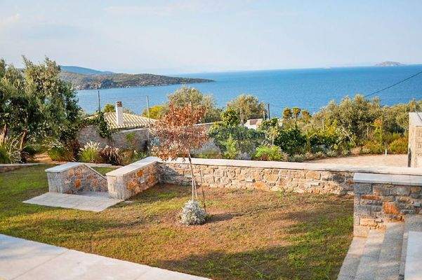 3ac72942e58148b788656c352daf9766-original