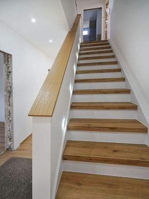 Moderne Treppe...