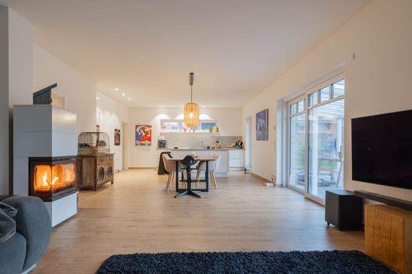 Offene Küche mit Essbereich