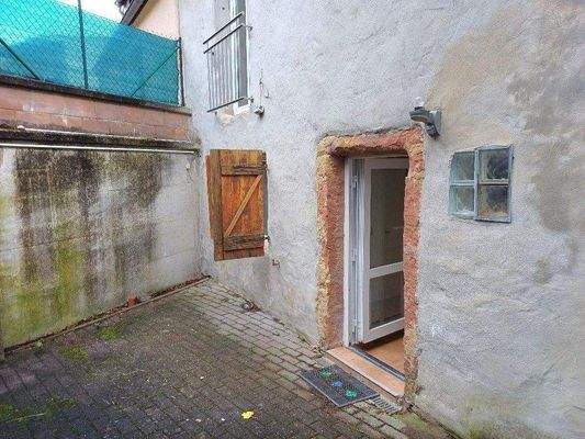 Ausgang zum Garten mit Innenhof