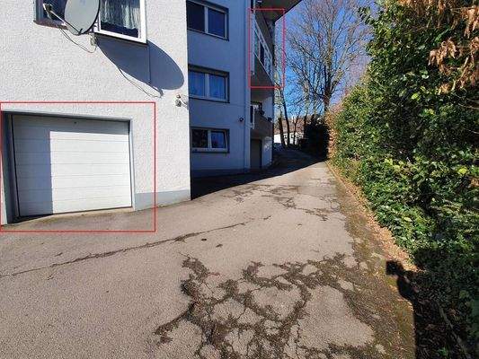 Garage und Balkon