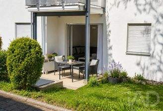 sonnige Terrasse