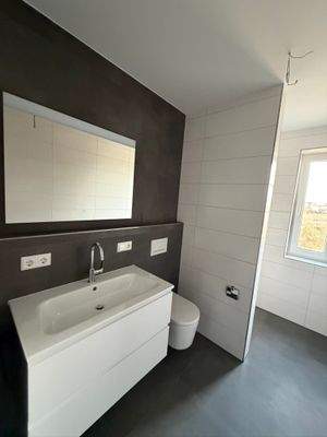 Badezimmer inkl. Möbel