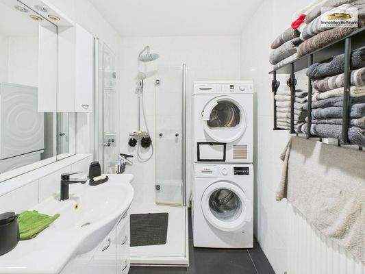 Bad modernisiert 2015 mit Dusche & WM-Stellplatz_08