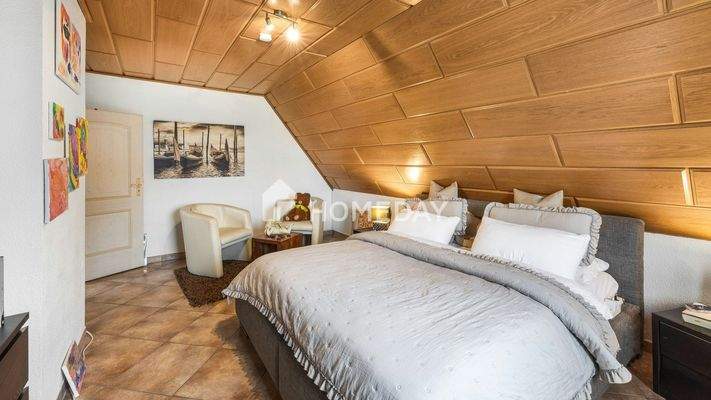 1. OG Schlafzimmer 2