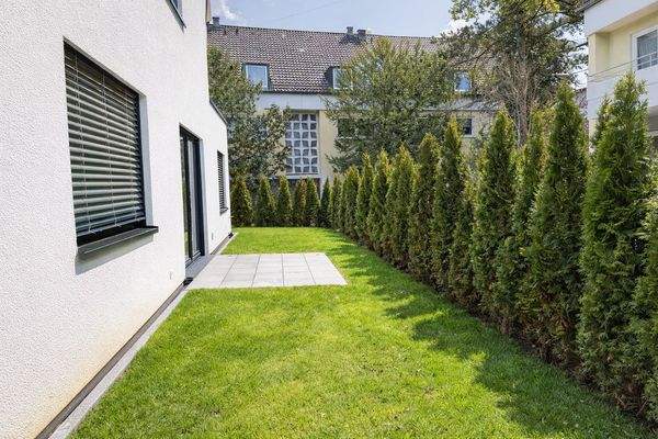 Grünfläche Südseite