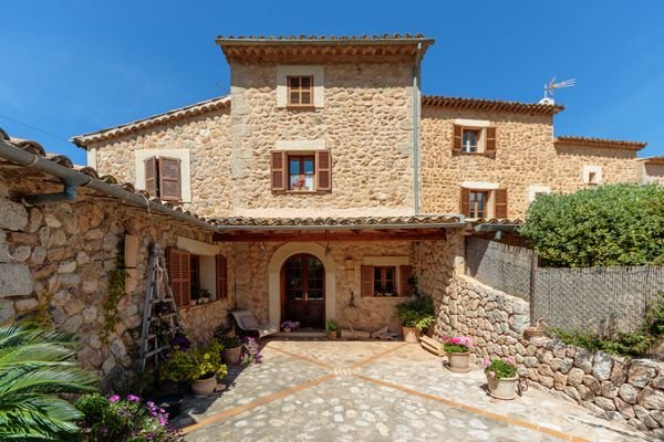 Tolle Landhaus-Finca mit viel Charme bei Soller