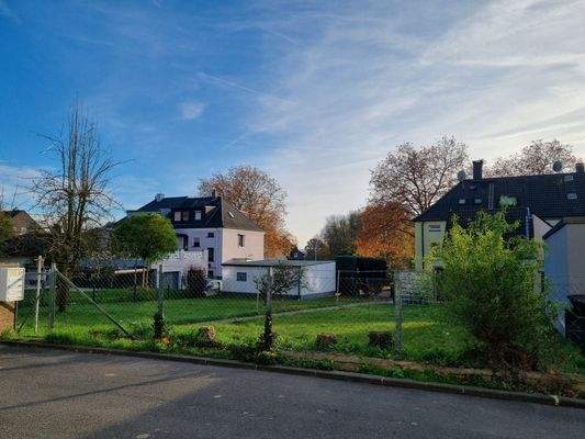 Blick auf das Grundstück2.jpg