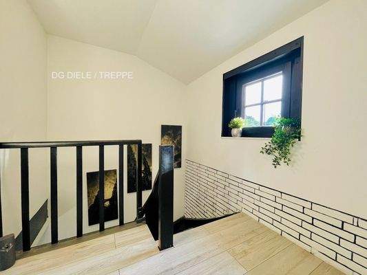 05_DG_TreppeFenster Large.jpeg