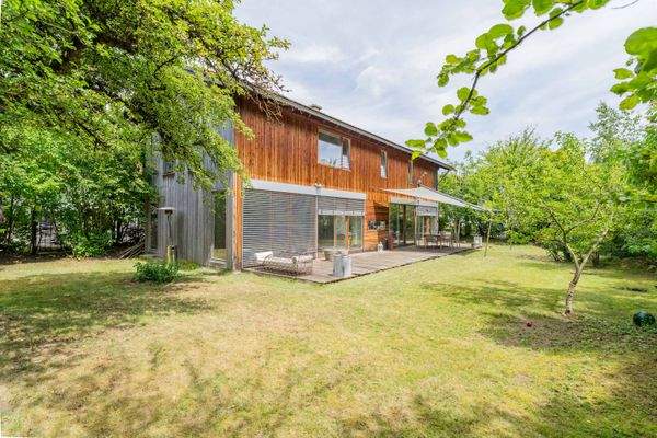 Grundstück mit Potential z.B. für einen SPA-Bereich und/ oder Pool