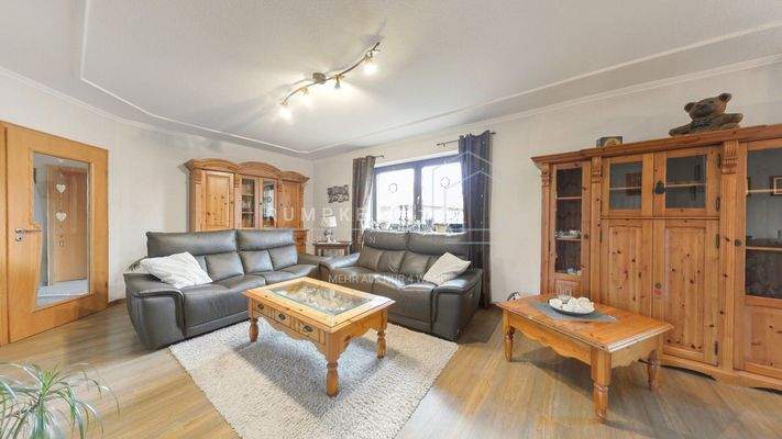 Wohnzimmer/Esszimmer 