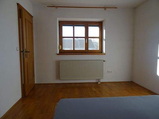 1OG Schlafzimmer West