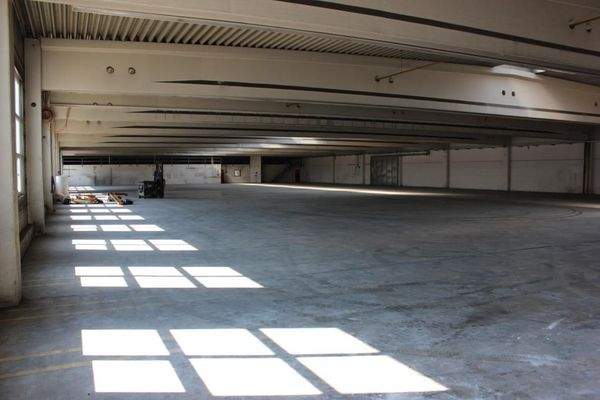 Großzügige Hallentiefe