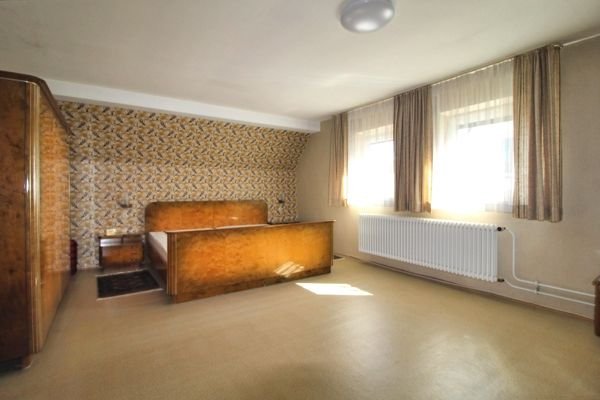 Schlafzimmer DG