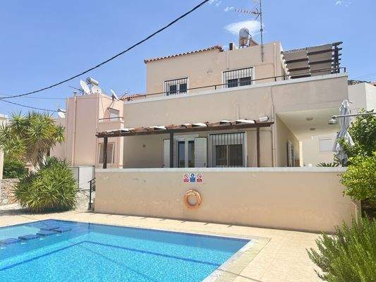 Vila-for-sale-in-Almirida-image00006.jpg