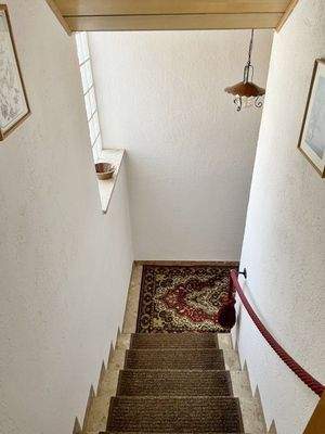 Treppenhaus zum Keller.jpg