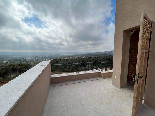 Neubauvilla mit fantastischer Aussicht zu verkaufen in Puntiro, Mallorca