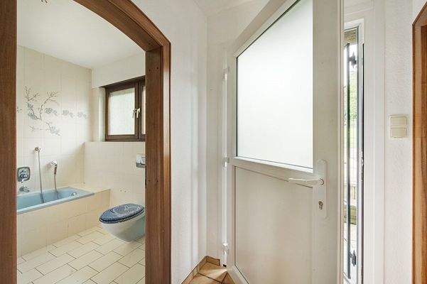 Flur/Badezimmer Erdgeschoss