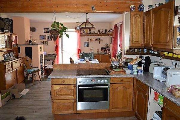 Küche mit Essen.JPG