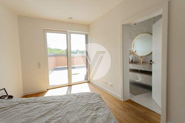 Schlafzimmer / Bad / Terrasse