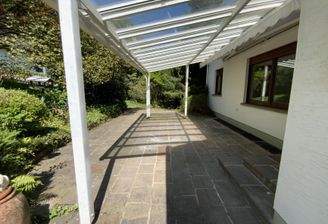Überdachte Terrasse