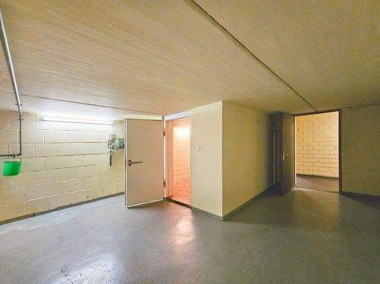 Kellerraum mit Kühlraum