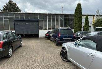 Einfahrt zur Werkstatt