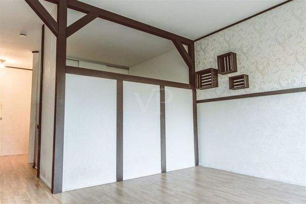 Wohnbereich mit Trennwand