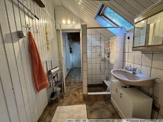 Duschbad - Abstellraum Bild I