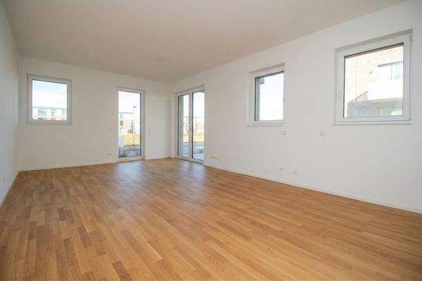 Küche, Wohn- und Esszimmer