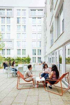 THE FIZZ Hannover Courtyard 10.jpg