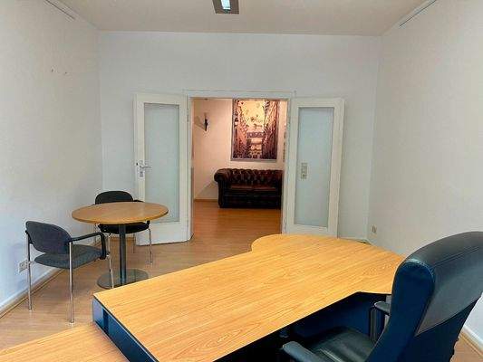 Büroraum 12