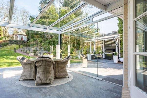 Überdachte Terrasse mit ca. 90 Quadratmeter