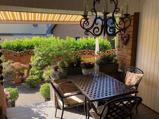 überdachter Freisitz Erdgeschoßwohnung