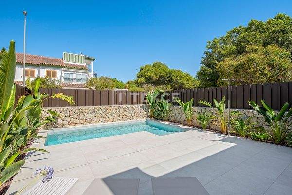 Modern Detached Villas Near Beach in Mil Palmeras Spain