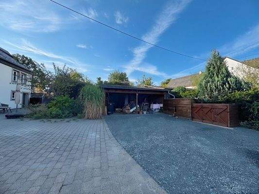 Außenansicht / Carport 