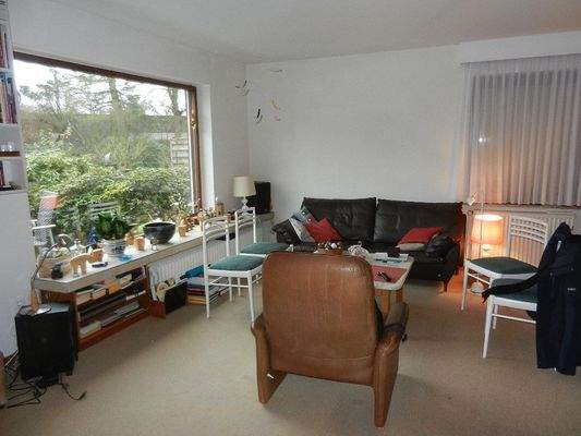 Wohnen mit gr. Fenster zum Garten.JPG