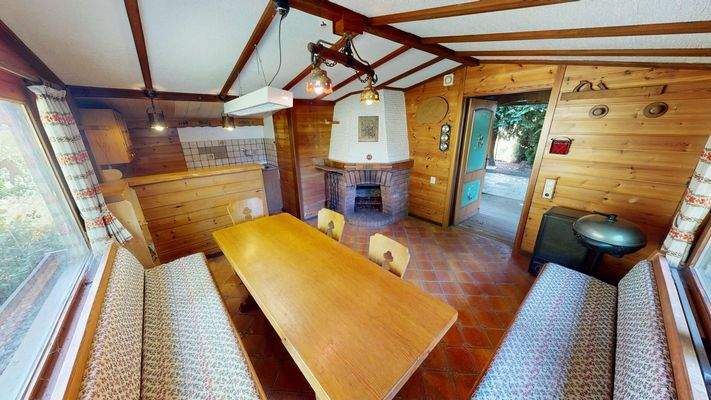 Gartenhaus mit Kamin und Küche