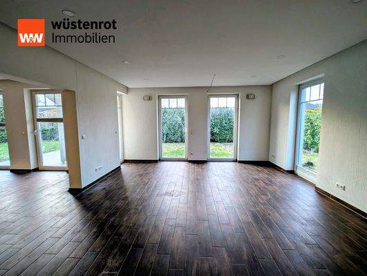 Lichtdurchflutetes Wohnzimmet