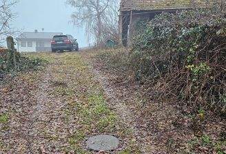 Auffahrt zum Grundstück.jpg