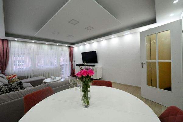 Innenbild_Wohnzimmer_Links