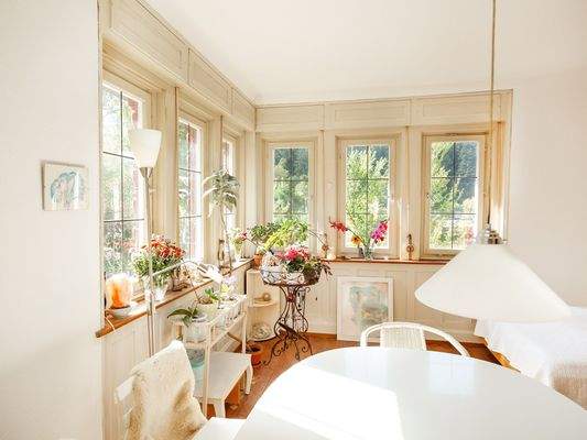 Lichtdurchfluteter Essbereich