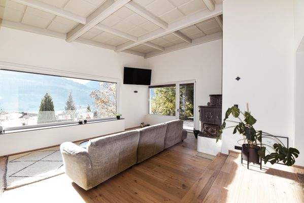 Foto 8 - Bild Wohnzimmer eingerichtet.jpg