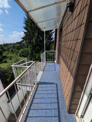 Seitlicher Zugang ins OG