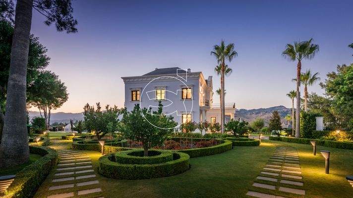 Villa in Marbella East