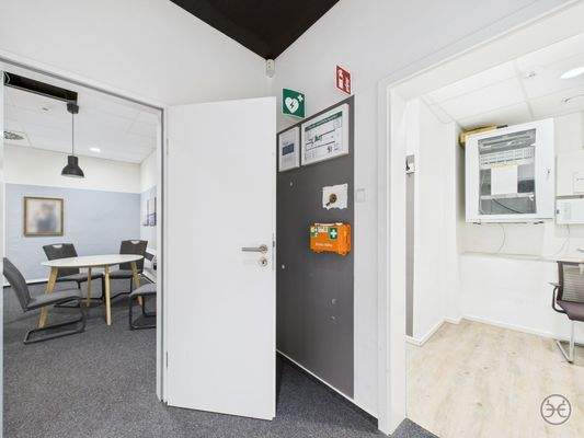 CAM05560G0-PR0017-STILL009