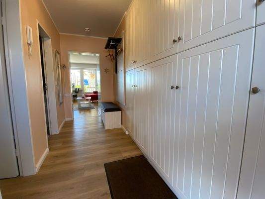 Flur mit Einbauschrank