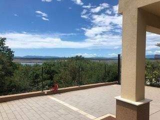 Sicht vom Erdgeschoss zur Insel "KrK"