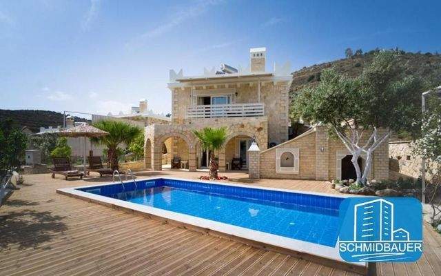 Kreta, Kamilari: Steinvilla mit Apartment und Blick auf den Kamilari-Hügel